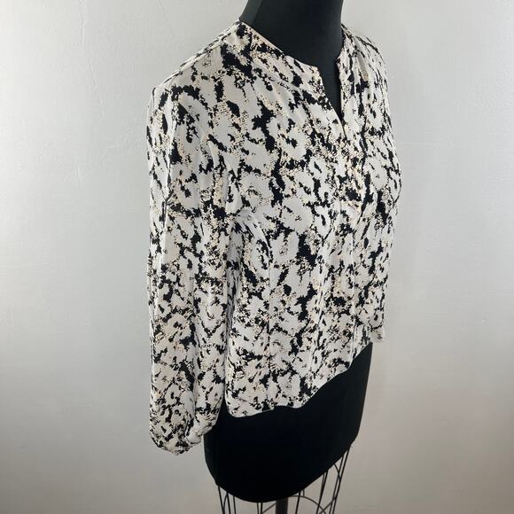 Derek Lam 10 Crosby Black Beige Blouse Top Cropped Printed Split Neck Size 0 - Picture 6 of 11